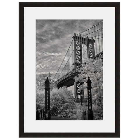 Image shown in Black Onyx frame with white mat. New York City, New York, Manhattan Bridge, photographed by Vincent Versace.